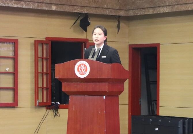 青春奋进向未来”为主题