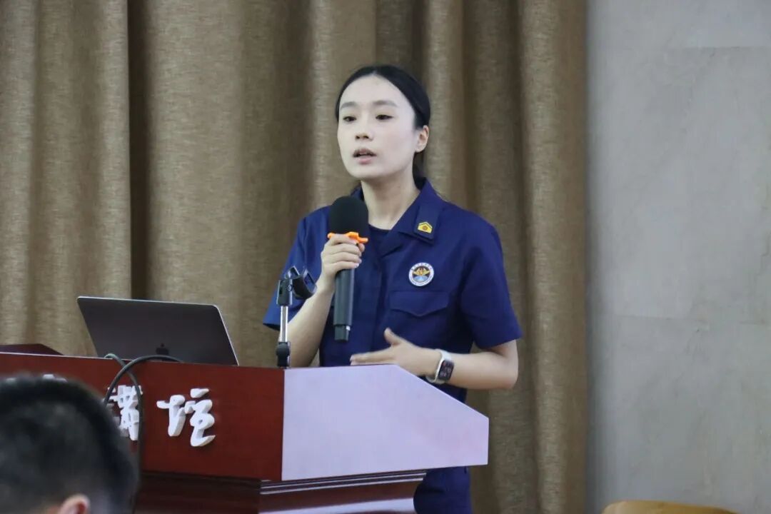 4502)) 发布时间
