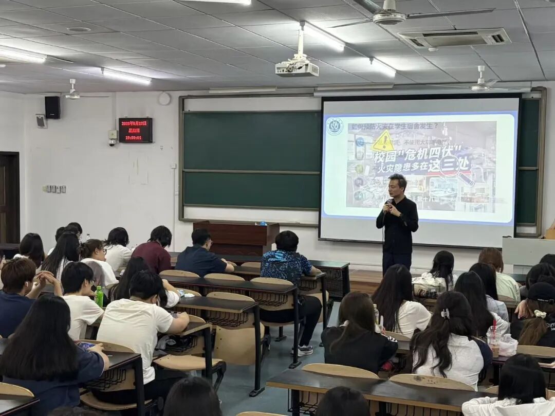 为深入落实校园安全管理工作要求